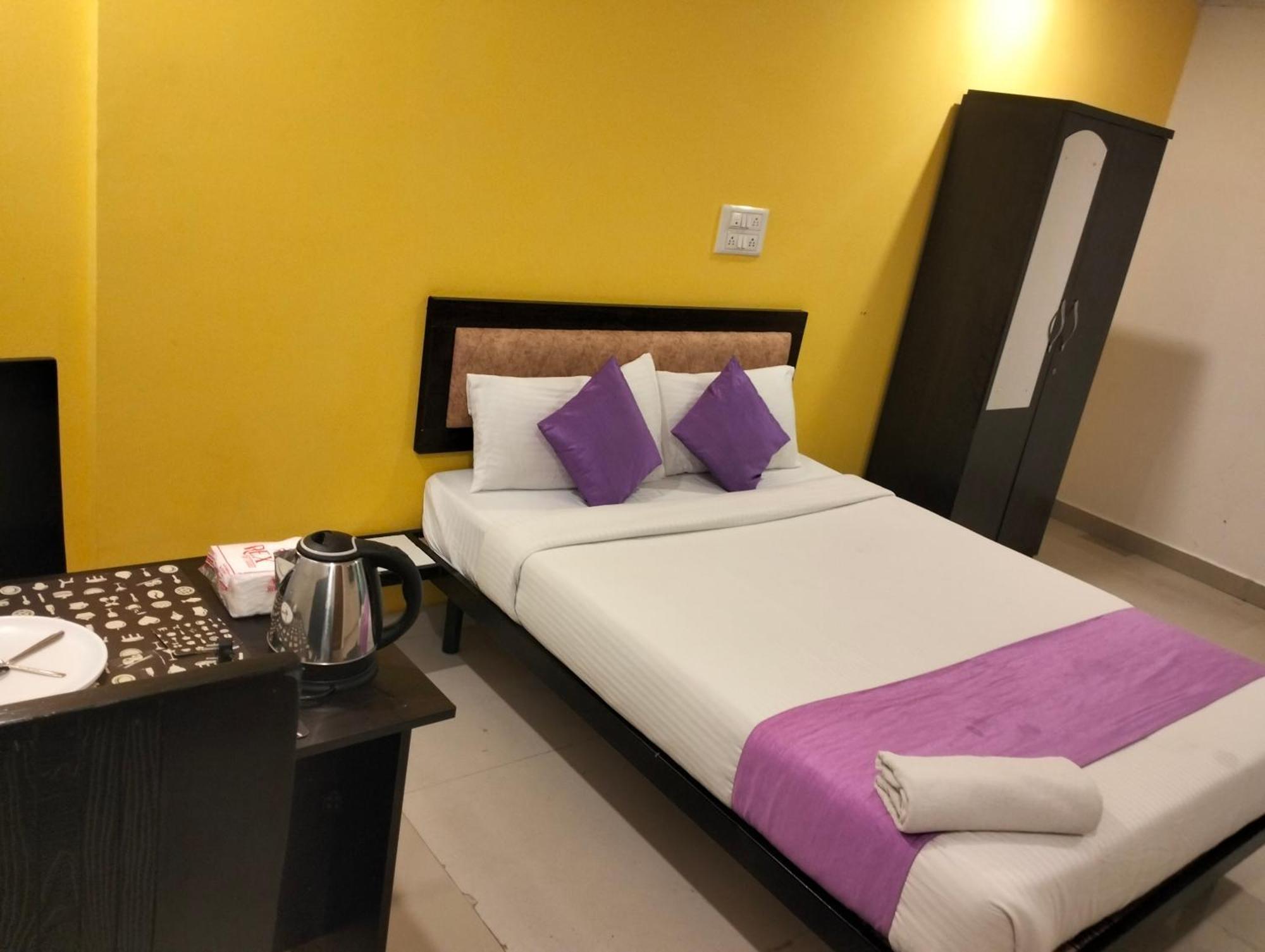 Hotel Sy Comforts Bangalore Exterior foto