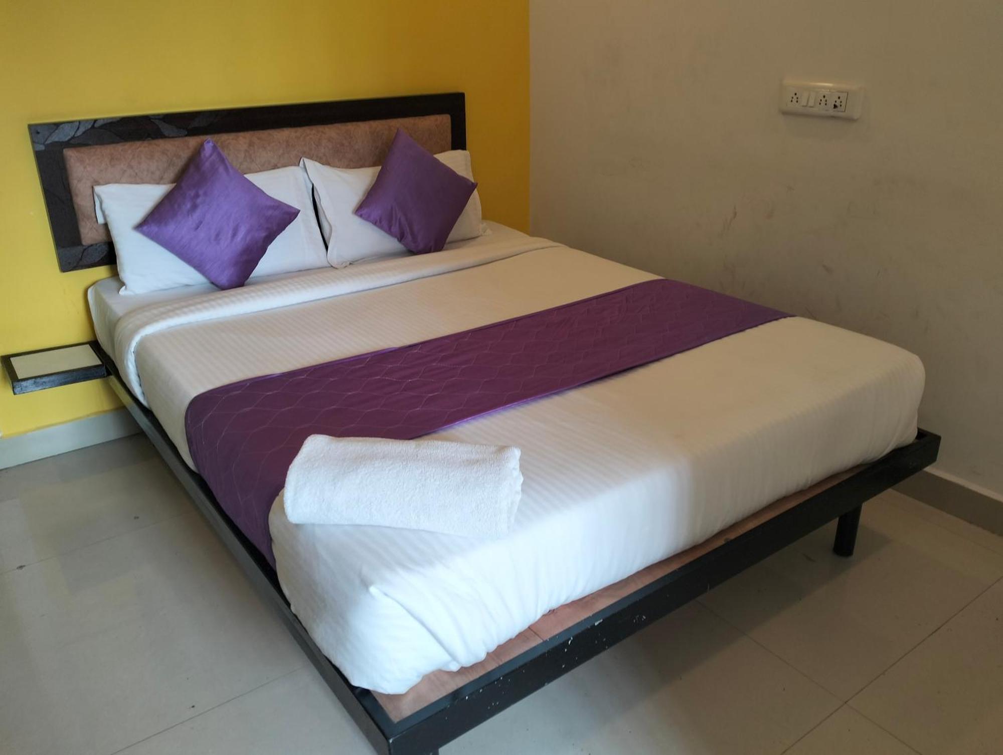 Hotel Sy Comforts Bangalore Exterior foto